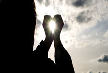 爱游戏官网：中国队包揽亚冬会速度滑冰女子1500米金银铜牌环球时报-环球网.